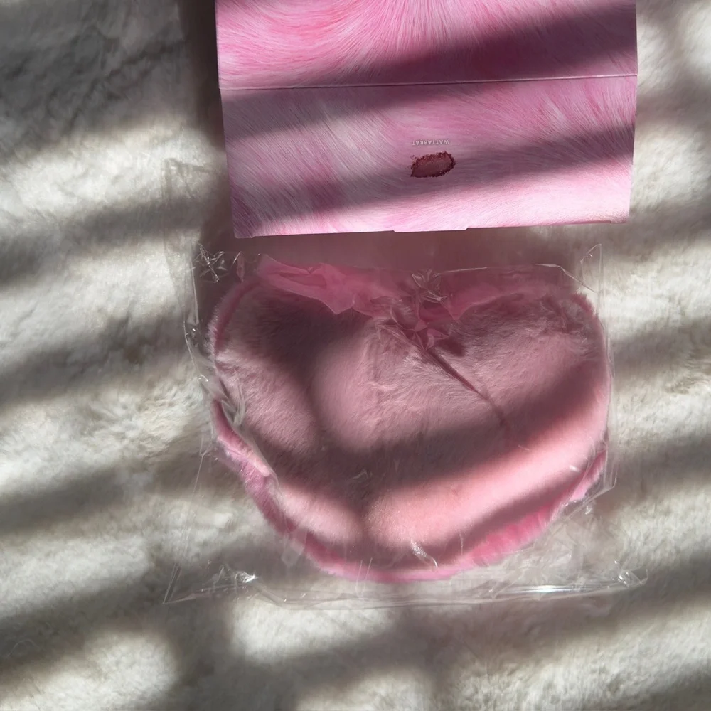 NIB Fenty Beauty WATTACRUSH Shimmer Heart Puff Fairy Bomb